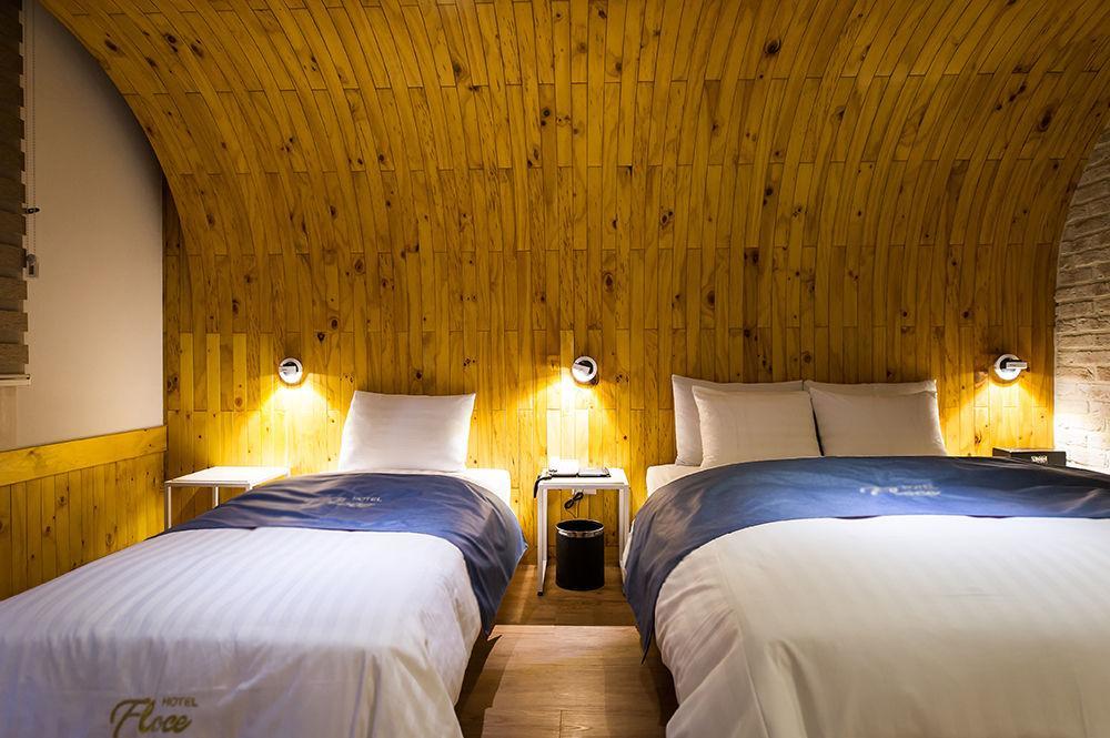 Hotel Floce Pucshon Kültér fotó