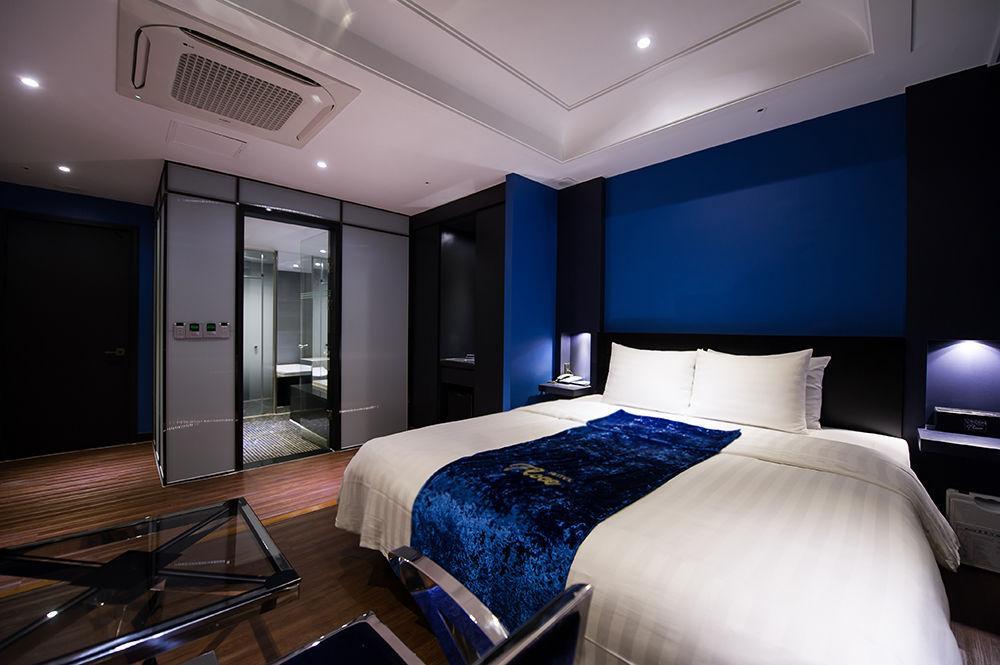 Hotel Floce Pucshon Kültér fotó