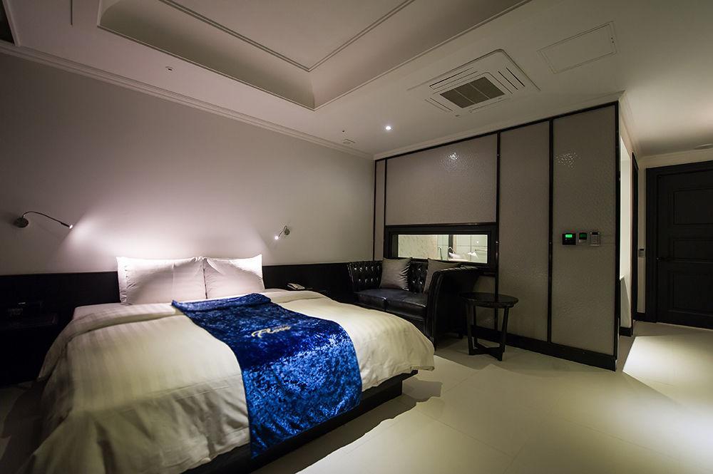 Hotel Floce Pucshon Kültér fotó